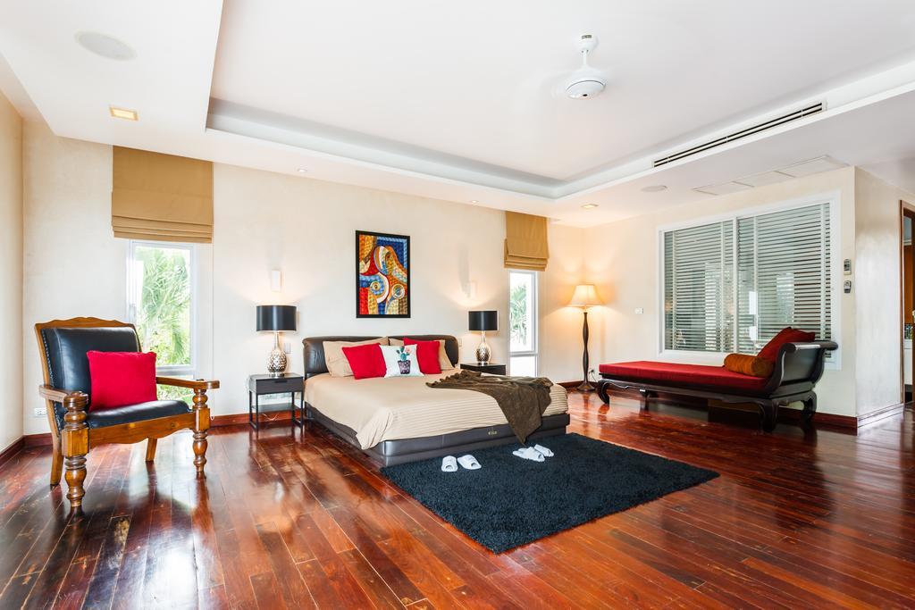 Kyerra Villa By Lofty Pantai Kamala Bagian luar foto